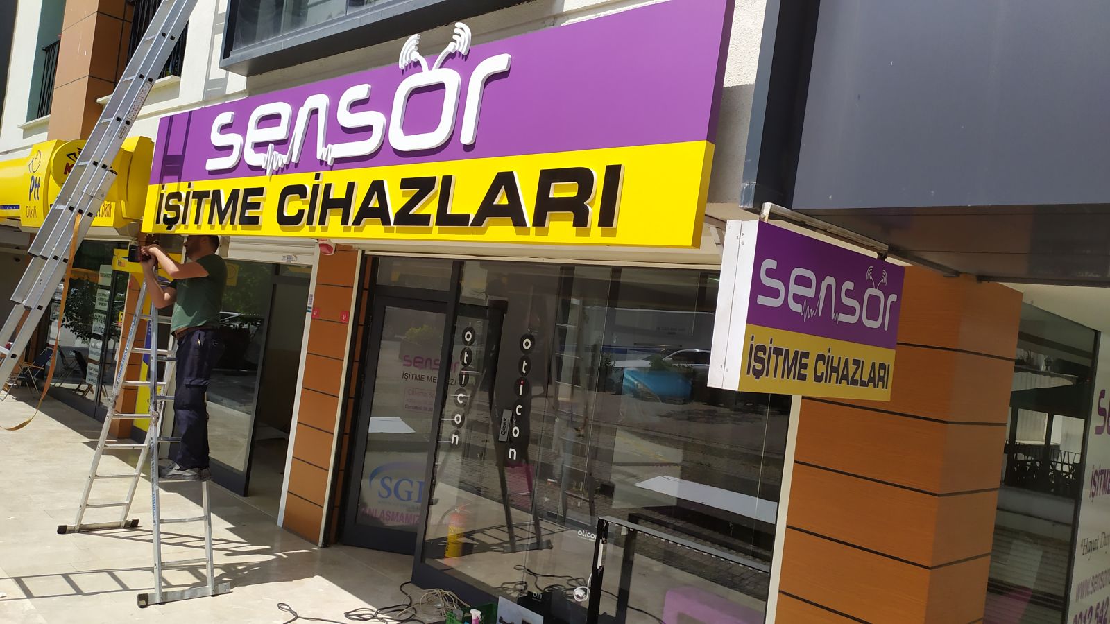 Esenler Tabela, Esenler Tabelacı, Esenler Reklam, Esenler Reklamcı, Tabelacılar.